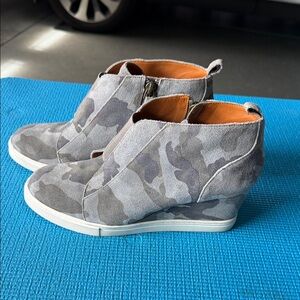 Paolo Gray Camouflage Suede Wedge Ankle Booties